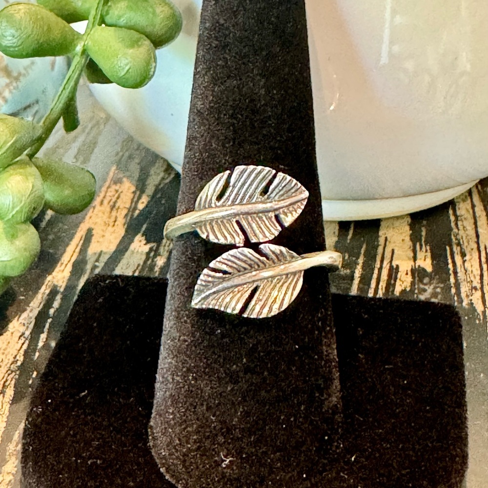 SHUBE Vintage 925 Sterling Silver Palm Leaf  Bypass Adjustable Ring Size 8.5
